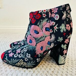 Sam Edelman Campbell Black Floral Garden Party Embroidered Booties Size 7.5